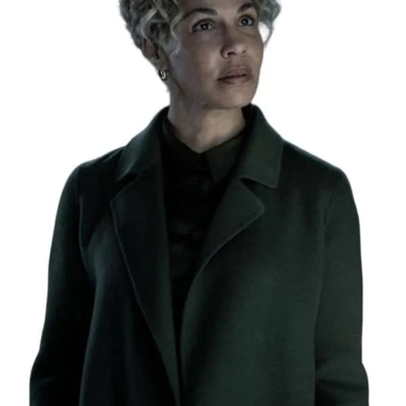 Dark-Matter-Season-02-Amanda-Brugel-Green-Wool-Coat Amanda Brugel Dark Matter S02 Green Coat - Image 1