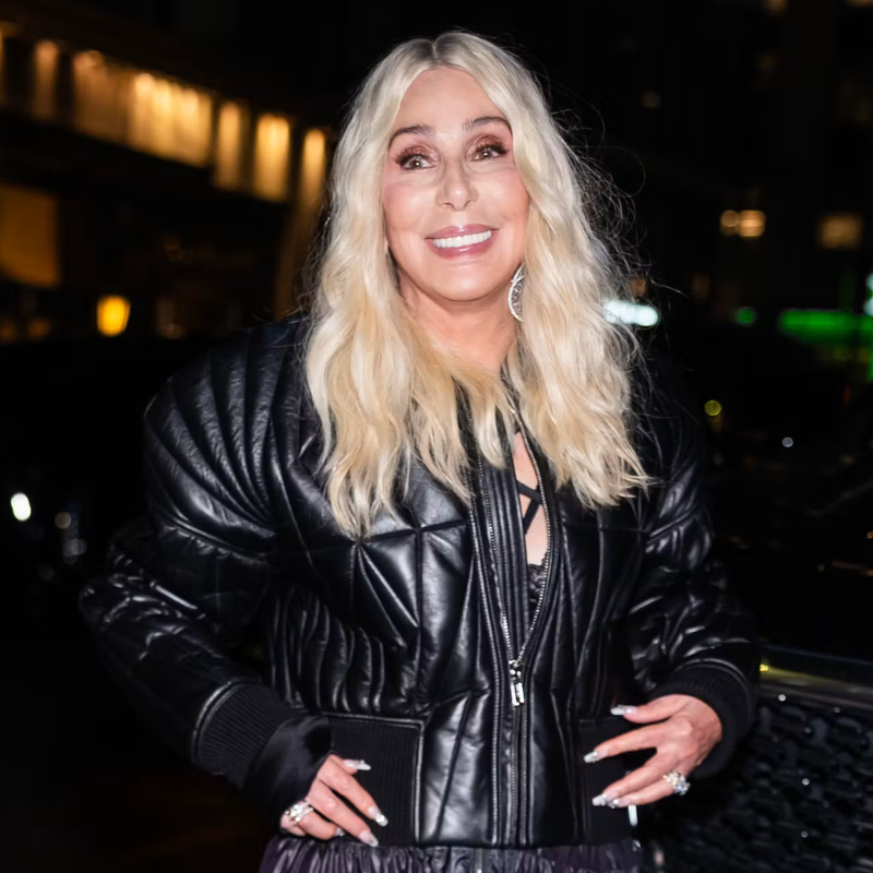 cher-moncler-fifth-avenue-opening-black-quilted-cropped-leather-puffer-jacket Cher Moncler Fifth Avenue Opening Black Quilted Cropped Leather Puffer Jacket - Image 1