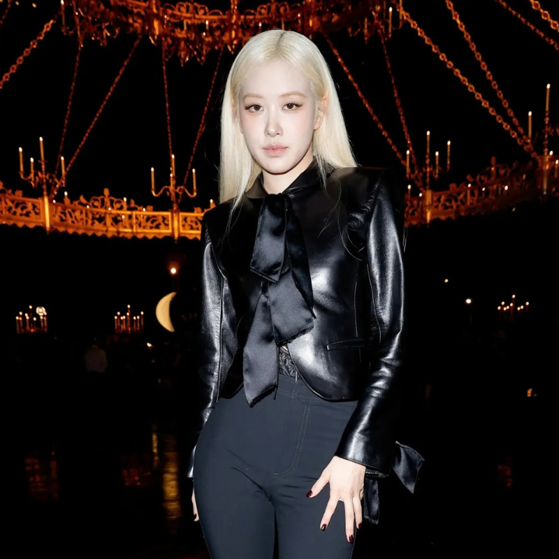 rose-paris-fashion-week-black-leather-cropped-jacket-06 Rosé wearing black cropped leather jacket with oversized bow tie at Paris Fashion Week