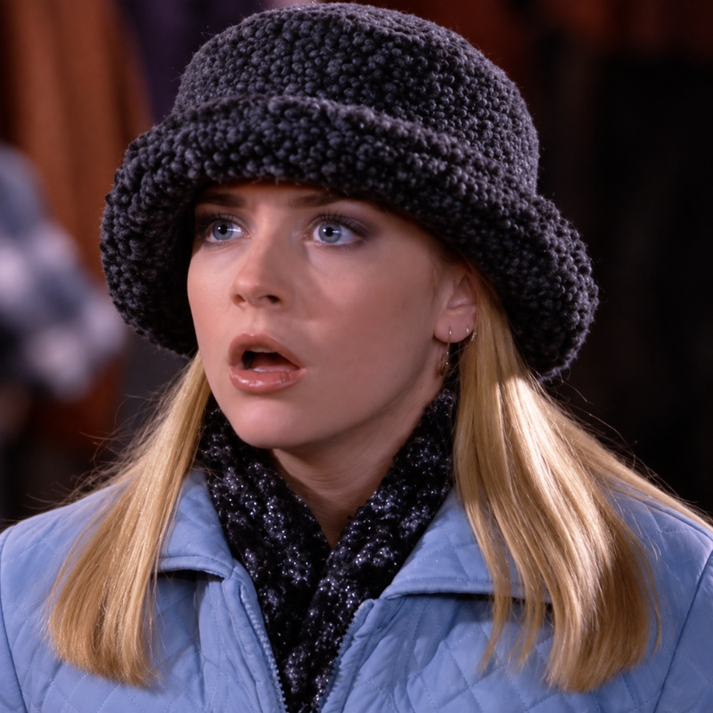 Sabrina-spellman-sabrina-the-teenage-witch-season-1-coat Light gray quilted coat worn by a blonde woman, inspired by Sabrina Spellman’s Season 1 look. Image Title: Sabrina Spellman Gray Quilted Coat TV Look